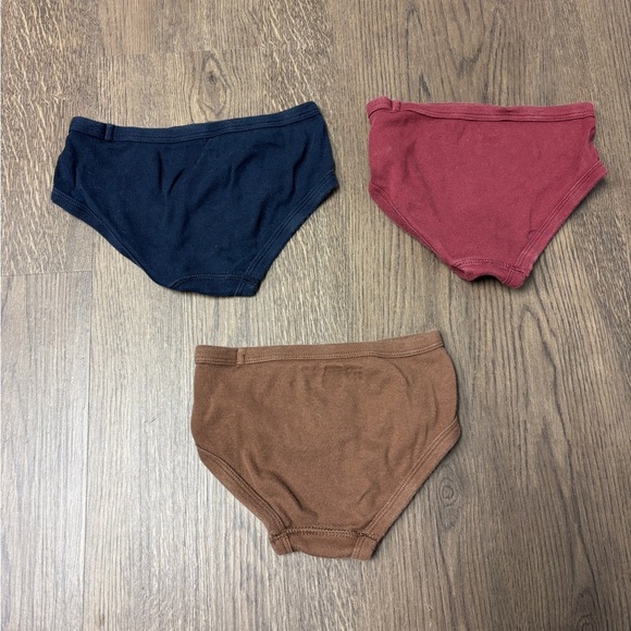 GAP 2T-3t Disney, Striped, Shark, Dino & Firetruck Tng Underwear. Exclt cdtn. - Picture 6 of 14